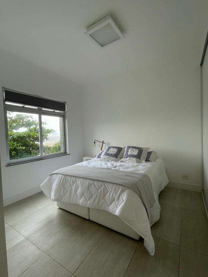 Apartment Oceanfront Avenida Atlantica Rio de Janeiro