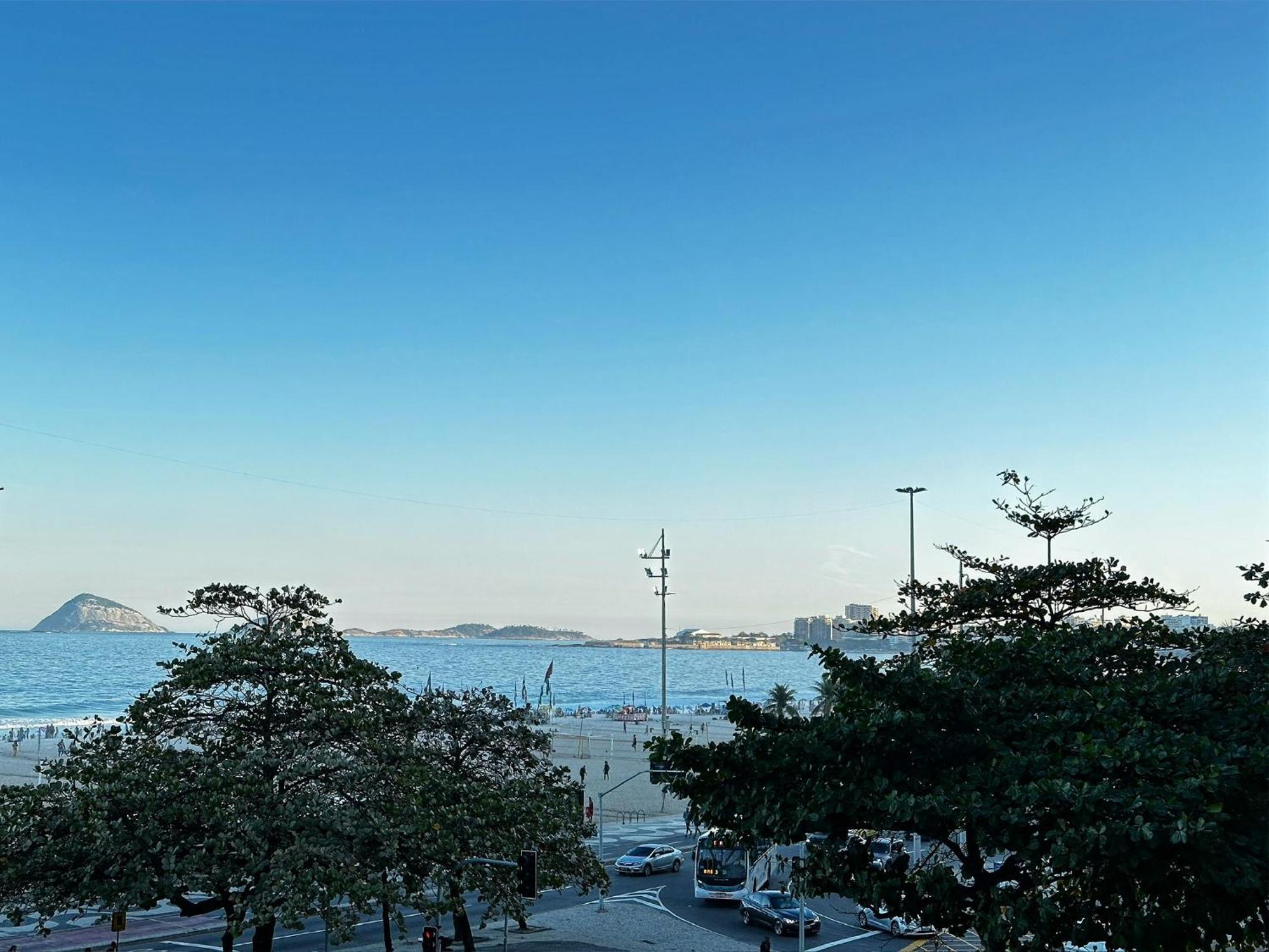 Apartment Oceanfront Avenida Atlantica